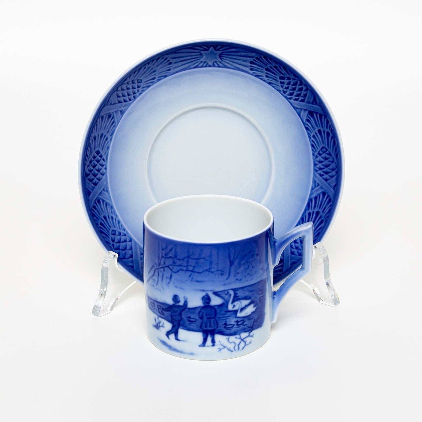 ROYAL COPENHAGEN PORCELLANA TAZZA DI NATALE 1987 CON SCATOLA ORIGINALE CM 7