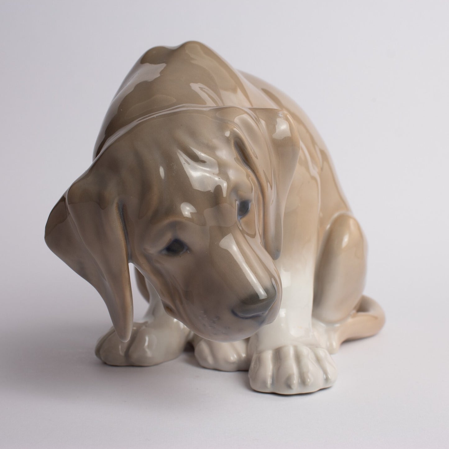 RARA STATUINA PORCELLANA ROYAL COPENHAGEN "Cucciolo di Labrador Bob" RESTAURATA