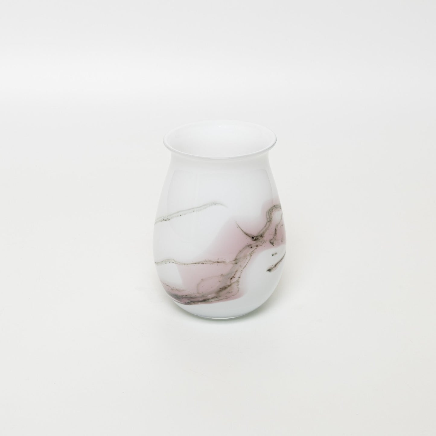 VASO VETRO SOFFIATO OPALINO BIANCO CON DECORO ROSA SAKURA HOLMEGARD MICHAEL BANG