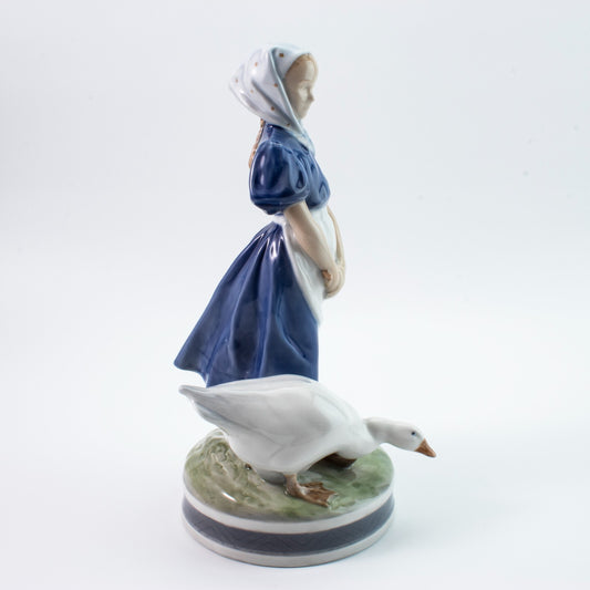 STATUINA PORCELLANA ROYAL COPENHAGEN "Ragazza con Oca" COD 527 CM 23x11x11