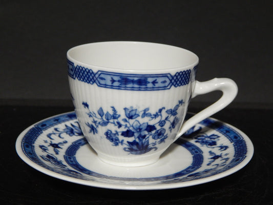 VINTAGE PREZIOSA TAZZINA PORCELLANA BIANCA BLU FLOREALE OSCAR SCHALLER BAVARIA