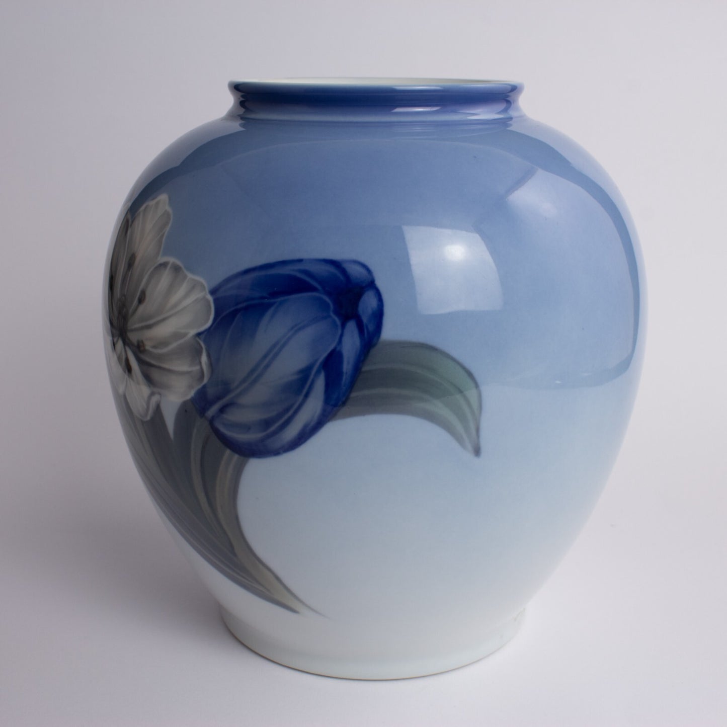 VASO GRANDE PORCELLANA ROYAL COPENHAGEN "Tulipani e Farfalle" HANDMADE 2656-35-5