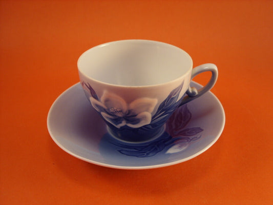 Tazza da Tè con Piattino Rosa di Natale Bing&Grondahl, porcellana danese dipinta a mano