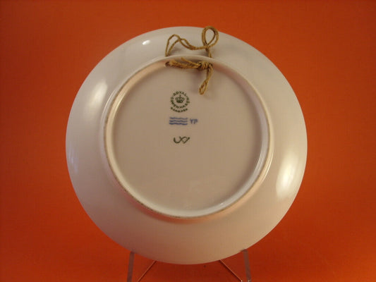 Piatto Giubileo Royal Copenhagen 1977 con marchio Corona e Tre Linee Ondulate