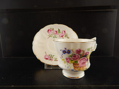 PREZIOSA PORCELLANA ROYAL WINDSOR TAZZA CAFFE' VINTAGE COLLEZIONE BOUQUET ROSE