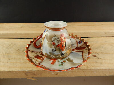 ANTICO SET PICCOLA TAZZA E PIATTINO PORCELLANA GIAPPONESE DIPINTO A MANO GEISHA