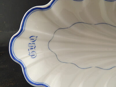 ANTICA PREZIOSA CONCHIGLIA VASSOIO PORCELLANA DI PARIGI PROFILI BLU FINE 800