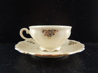 ANTICA TAZZA PIATTINO PORCELLANA AVORIO ORO ZECCHINO BAVARIA SELTMANN THERESIA