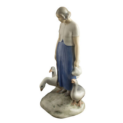 STATUINA PORCELLANA ROYAL COPENHAGEN BING&GRONDAHL "La Ragazza delle Oche" AXEL