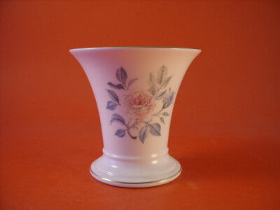 WEDGWOOD VASO "Mist-Rose"