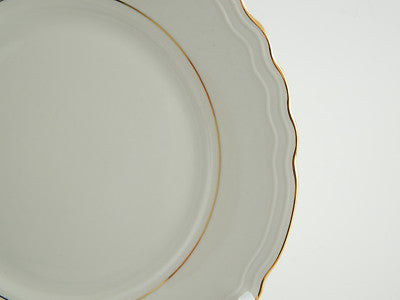 VINTAGE PIATTO PORCELLANA BIANCA PROFILO ORO MANIFATTURA ITALIANA MONOPOLI