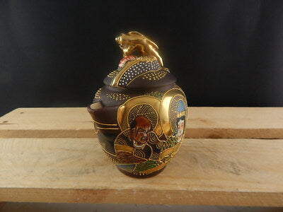 ANTIQUARIATO ORIENTALE 1920 CERAMICA GIAPPONE SATSUMA SHIMAZU CREST TEIERA