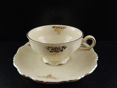 ANTICA TAZZA PIATTINO PORCELLANA AVORIO ORO ZECCHINO BAVARIA SELTMANN THERESIA