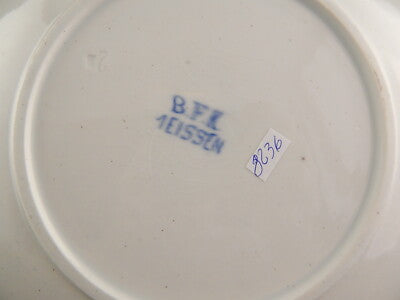 ANTICO RARO PIATTO CERAMICA BIANCA BLU BOCH FRERES KERAMIS 1800 DECORO MEISSEN