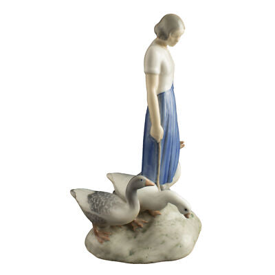 STATUINA PORCELLANA ROYAL COPENHAGEN BING&GRONDAHL "La Ragazza delle Oche" AXEL
