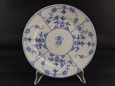 ANTICO RARO PIATTO CERAMICA BIANCA BLU BOCH FRERES KERAMIS 1800 DECORO MEISSEN