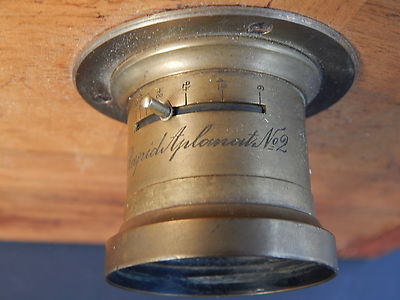 ANTICA AUTENTICA MACCHINA FOTOGRAFICA SOFFIETTO DI LEGNO OBIETTIVO APLANAT N. 2