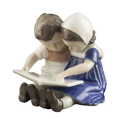 STATUINA PORCELLANA ROYAL COPENHAGEN BING&GRONDAHL "Bambini che Leggono"