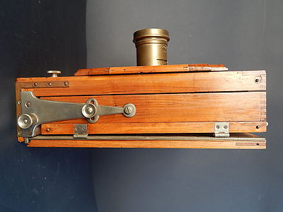 ANTICA AUTENTICA MACCHINA FOTOGRAFICA SOFFIETTO DI LEGNO OBIETTIVO APLANAT N. 2