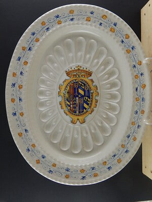 VINTAGE PIATTO OVALE VASSOIO MAIOLICA ITALIA CASTEL DURANTE DIPINTO MANO STEMMA