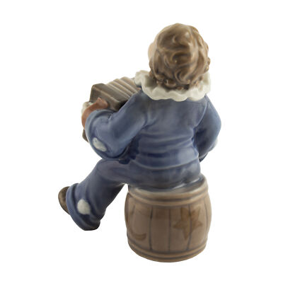STATUINA PORCELLANA ROYAL COPENHAGEN "Bambino con Fisarmonica" 3667 ORIGINALE