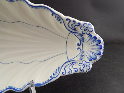 ANTICA PREZIOSA CONCHIGLIA VASSOIO PORCELLANA DI PARIGI PROFILI BLU FINE 800