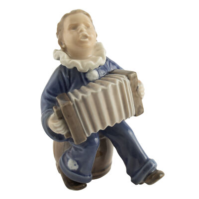 STATUINA PORCELLANA ROYAL COPENHAGEN "Bambino con Fisarmonica" 3667 ORIGINALE