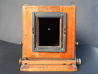 ANTICA AUTENTICA MACCHINA FOTOGRAFICA SOFFIETTO DI LEGNO OBIETTIVO APLANAT N. 2