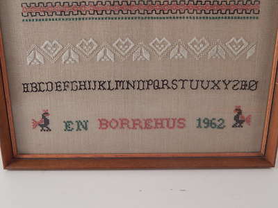 VINTAGE MODERNARIATO IMPARATICCIO SAMPLER RICAMO A MANO HAND-MADE DEL 1962