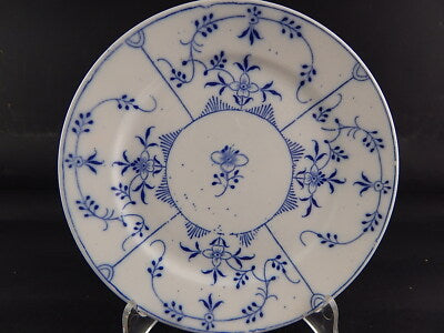 ANTICO RARO PIATTO CERAMICA BIANCA BLU BOCH FRERES KERAMIS 1800 DECORO MEISSEN