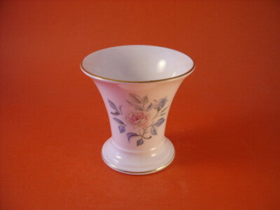 WEDGWOOD VASO "Mist-Rose"