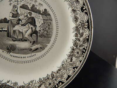 ANTICO PIATTO MILITARE CERAMICA FRANCESE 800 MONTERAU LE RETOUR DU SOLDAT