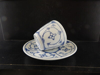 ANTICA TAZZA PORCELLANA MANIFATTURA TEDESCA KAHLA METÀ '900 BLUE FLUTED