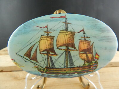 VINTAGE ATTACCAPANNI APPENDIABITI OTTONE PLASTICA DURA STAMPATA VELIERO GALEONE