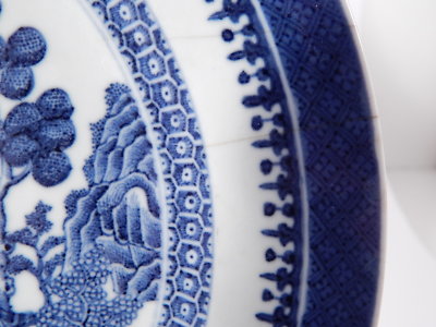 ANTICO PIATTO DI PORCELLANA DECORO WILLOW PORCELAIN PLATE PRIMI ANNI DEL 1800
