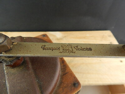 VINTAGE RARO ICONICO MACINA CAFFE' PEUGEOT FRERES LEGNO E LATTA COFFEE GRINDER