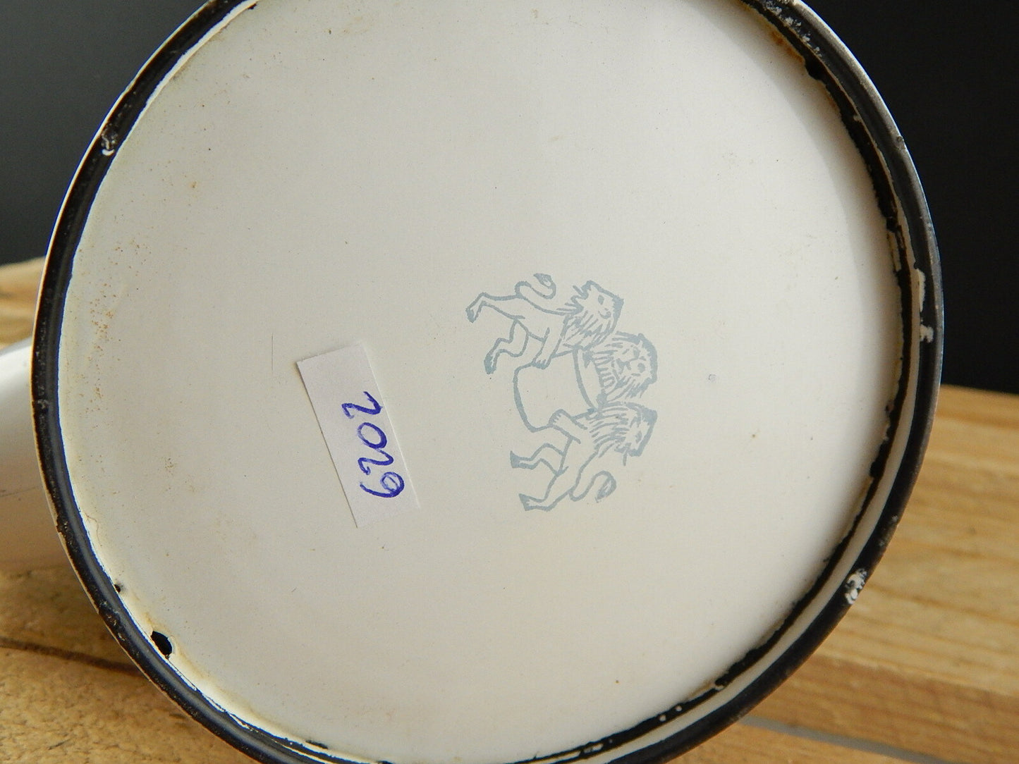 VINTAGE CAFFETTIERA LATTA SMALTATA PORCELLANATA BIANCA COUNTRY CHIC DUE LEONI