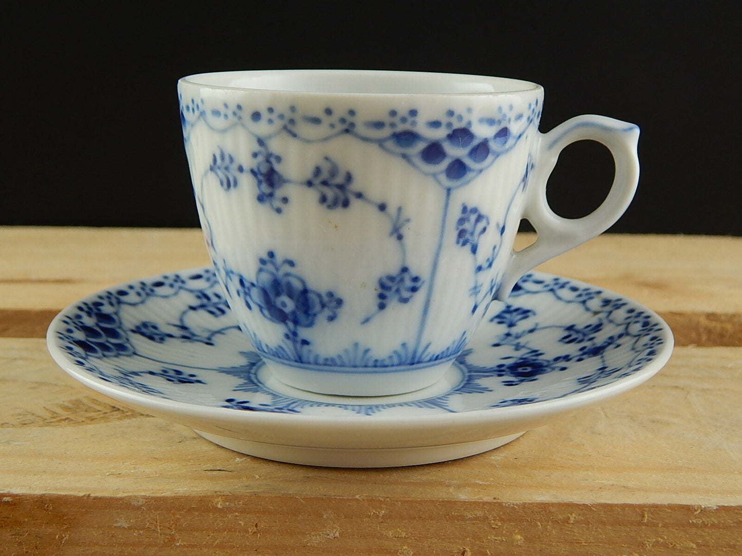 ROYAL COPENHAGEN PORCELLANA BLUE FLUTED HALF LACE COFFEE CUP & SAUCER TAZZINA