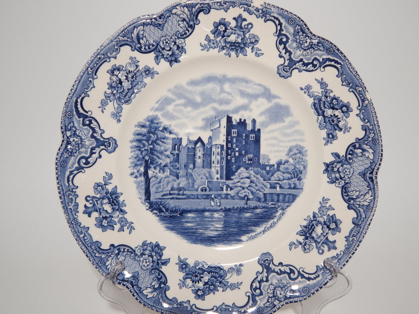 VINTAGE JOHNSON BROS OLD BRITAIN CASTLE BLU PIATTO PIANO PORCELLANA DIFETTO 1905