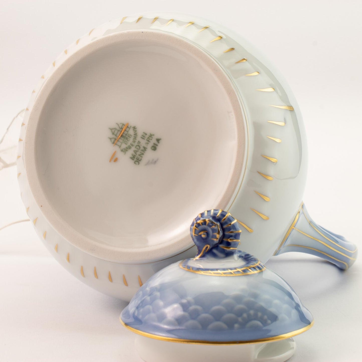 CAFFETTIERA PORCELLANA ORO ZECCHINO GABBIANI ROYAL COPENHAGEN BING&GRONDAHL 91A