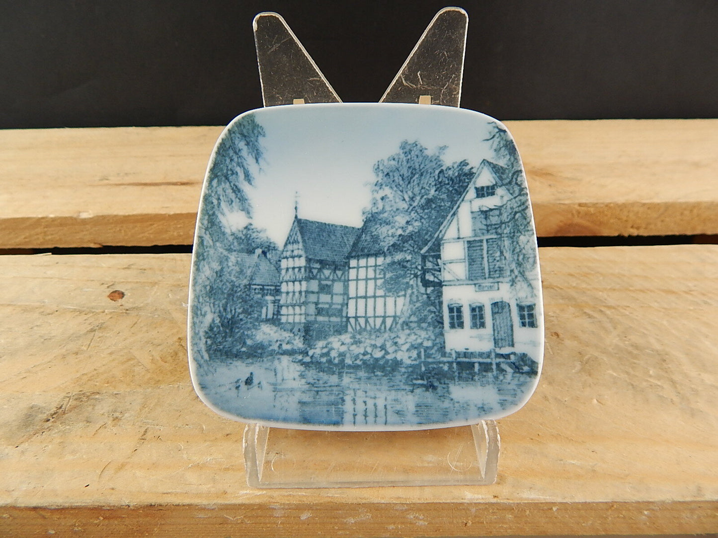 ROYAL COPENHAGEN BING&GRONDAHL PLAQUETTE PIATTINO PORCELLANA DEN GAMLE BY AARHUS