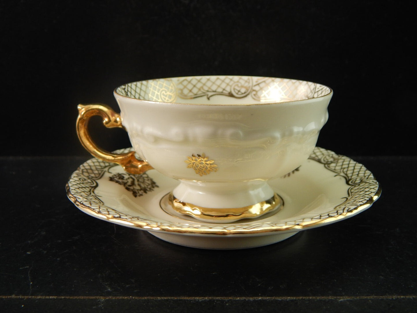 ANTICA ROCAILLE TAZZINA CAFFE' PORCELLANA VOHENSTRAUSS JOHANN SELTMANN BAVARIA #