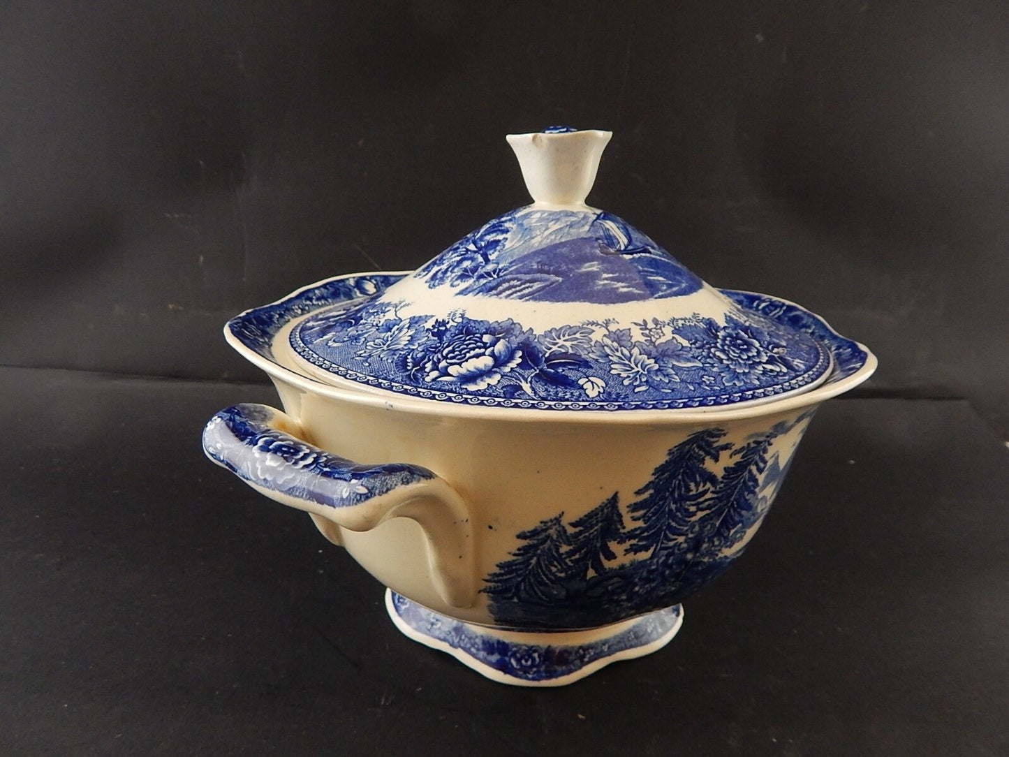 ANTICA ZUPPIERA CENTROTAVOLA PORCELLANA ARABIA FINLANDIA ANNI '30 BIANCA E BLU