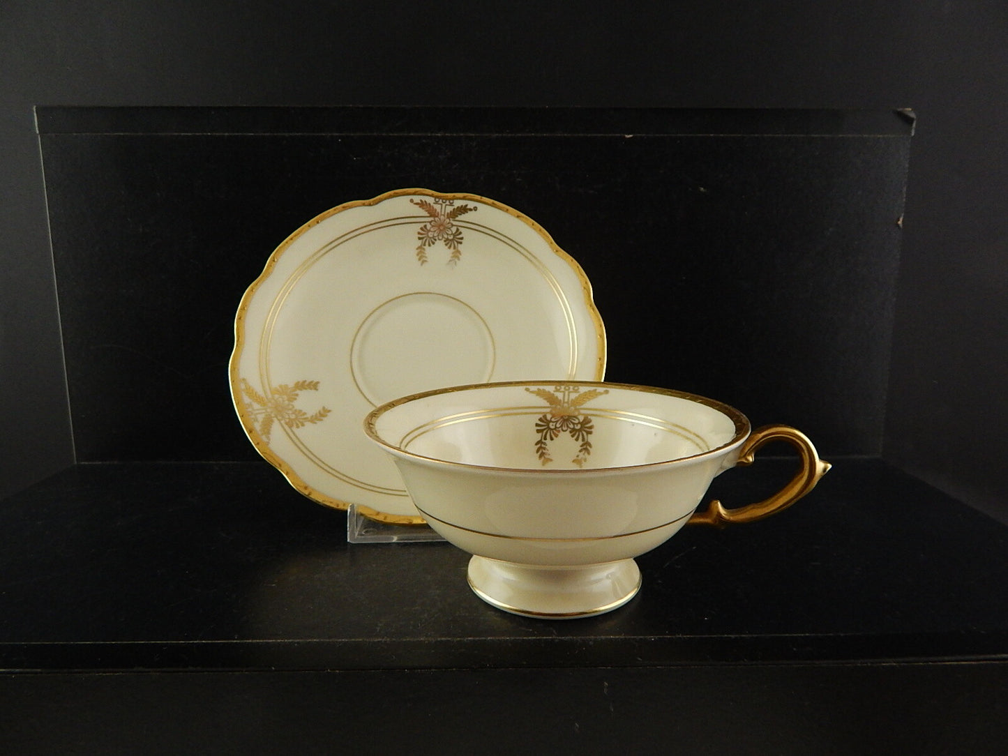 ANTICA TAZZA TÈ PORCELLANA AVORIO GHIRLANDE ORO SCHWARZENHAMMER BAVARIA