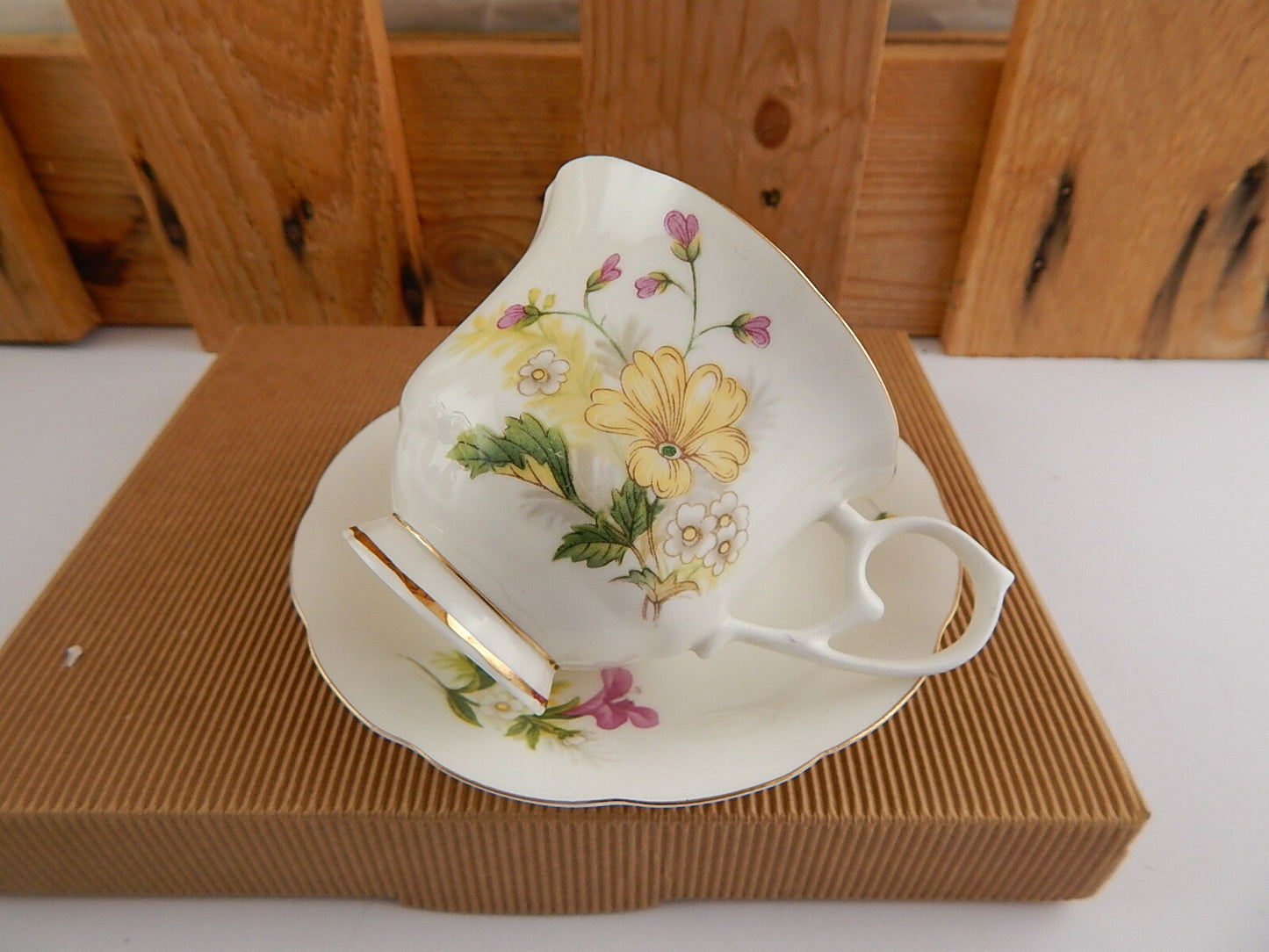 ROYAL WESSEX PORCELLANA INGLESE FINE BONE CHINA CLEMENTINE TAZZA DA TÈ PIATTINO