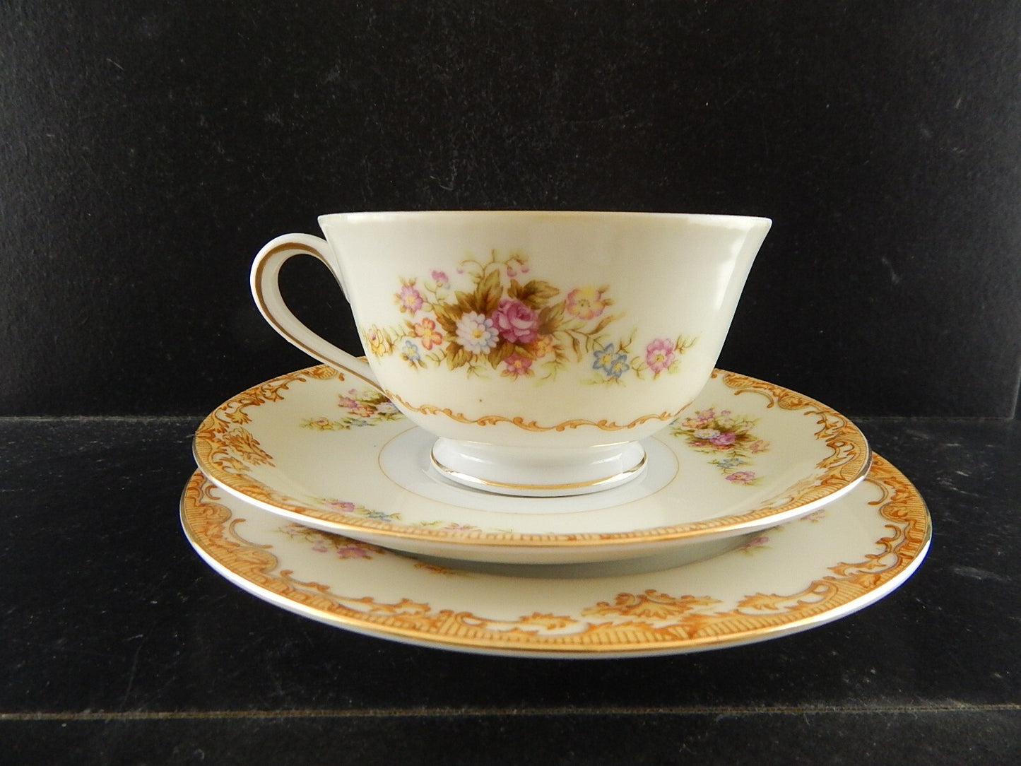 VINTAGE PREZIOSO TRIO PORCELLANA TAZZA TÈ SVOTO CHINA JAPAN