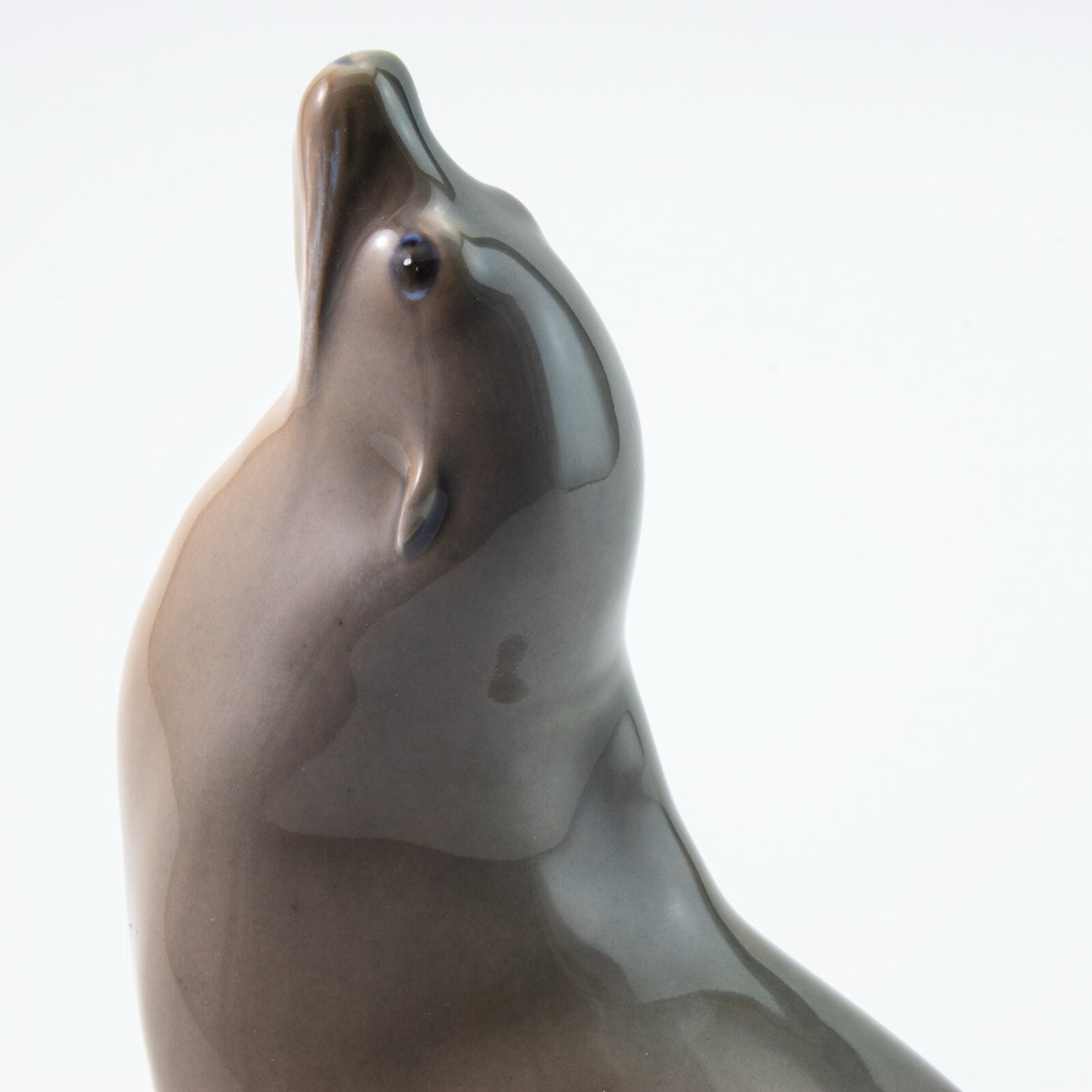 STATUINA PORCELLANA ROYAL COPENHAGEN "Leone Marino" COD 1441 CM 12x11x9