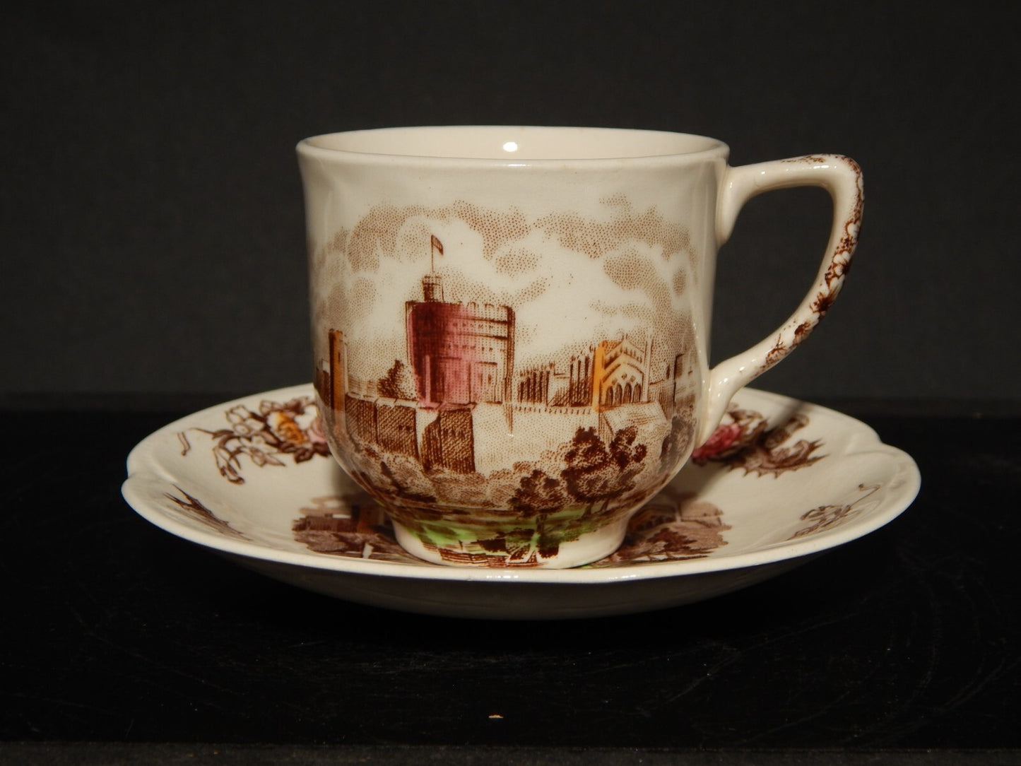 RETRO' TAZZINA CAFFE' PORCELLANA JOHNSON BROS ROYAL HOMES OF BRITAIN HADDON HALL
