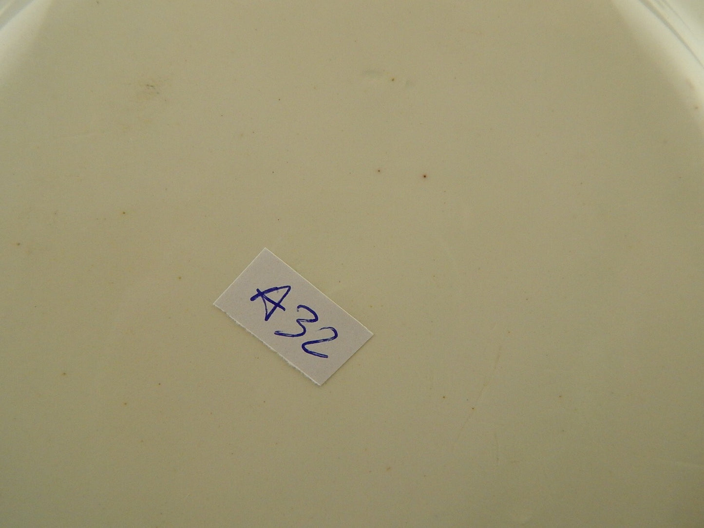 ANTICO PIATTO SEMI PORCELLANA RICHARD MILANO DECORO FERRARA META' 800 #A32