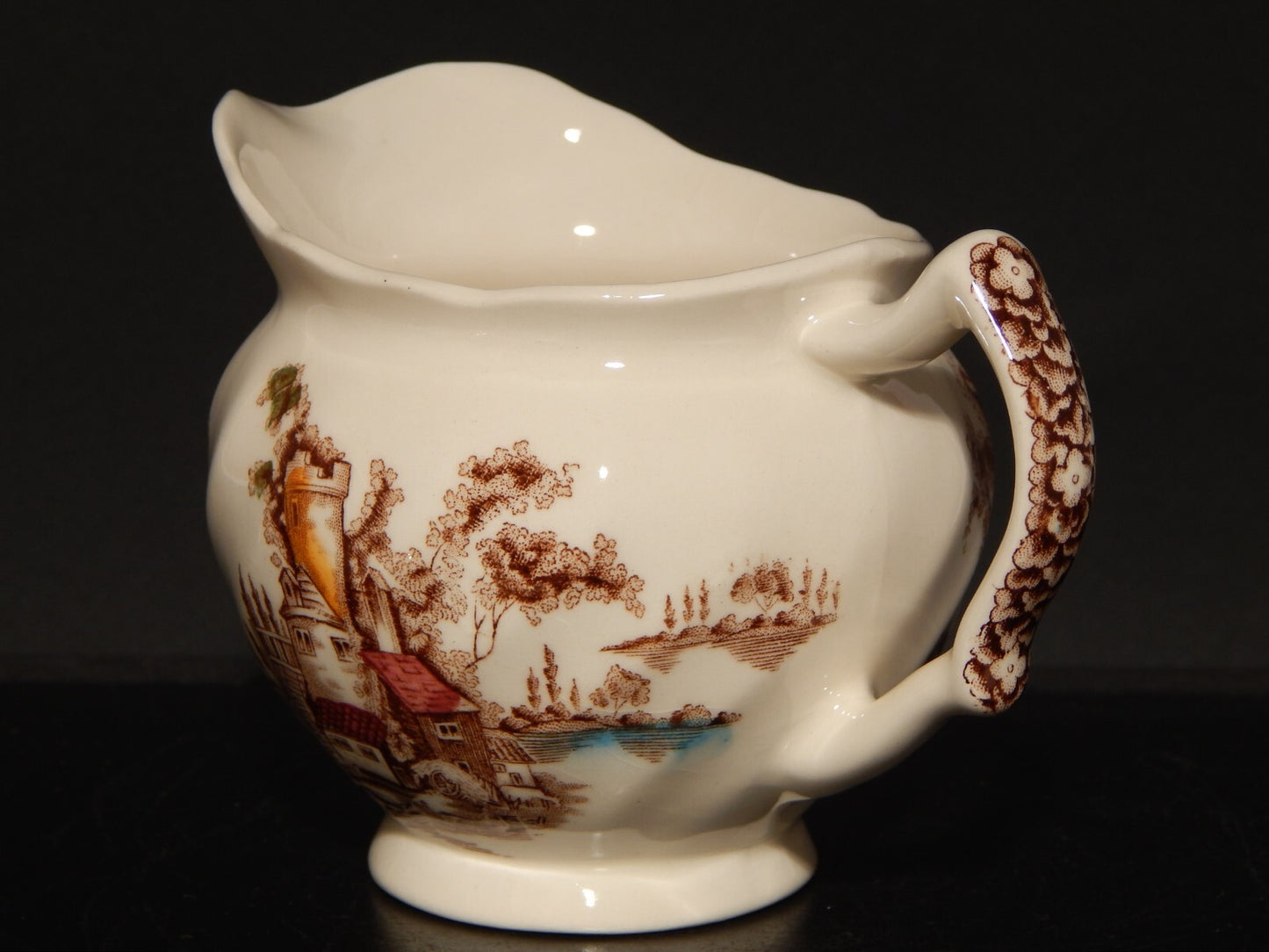 VINTAGE LATTIERA BRICCO SEMI PORCELLANA JOHNSON BROS THE OLD MILL STAMPA A MANO